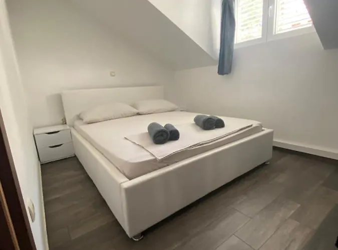 Apartment Ruza In The Attic Of The House *