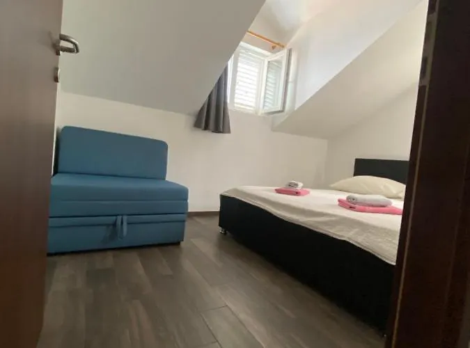 Ruza In The Attic Of The House Apartment *